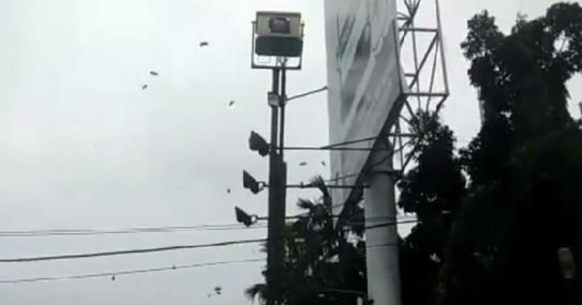 Wow, Jakarta Tiba-tiba Diguyur 'Hujan Uang' di Siang Bolong