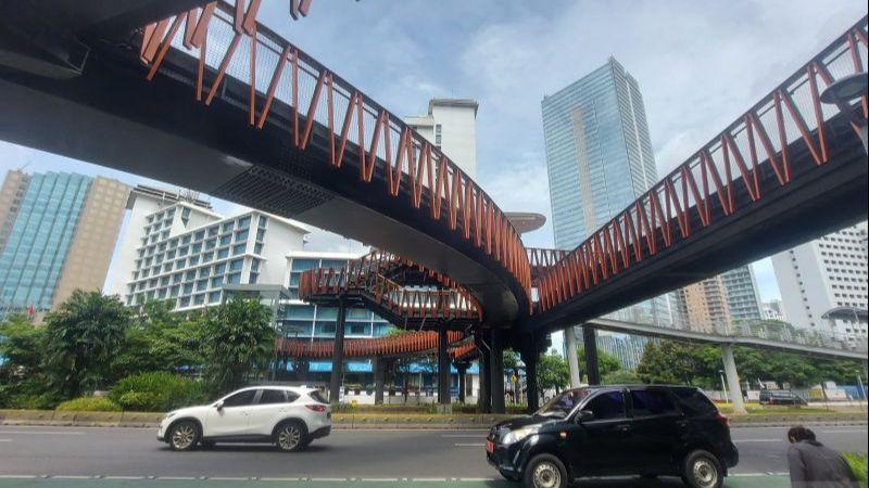 Catat! Bonge 'and Citayam Geng' Cuma Bisa Tongkrongin Sudirman sampai Jam 10 Malam