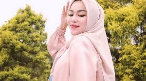 Kasus Medina Zein yang Kontroversial terkait Uang