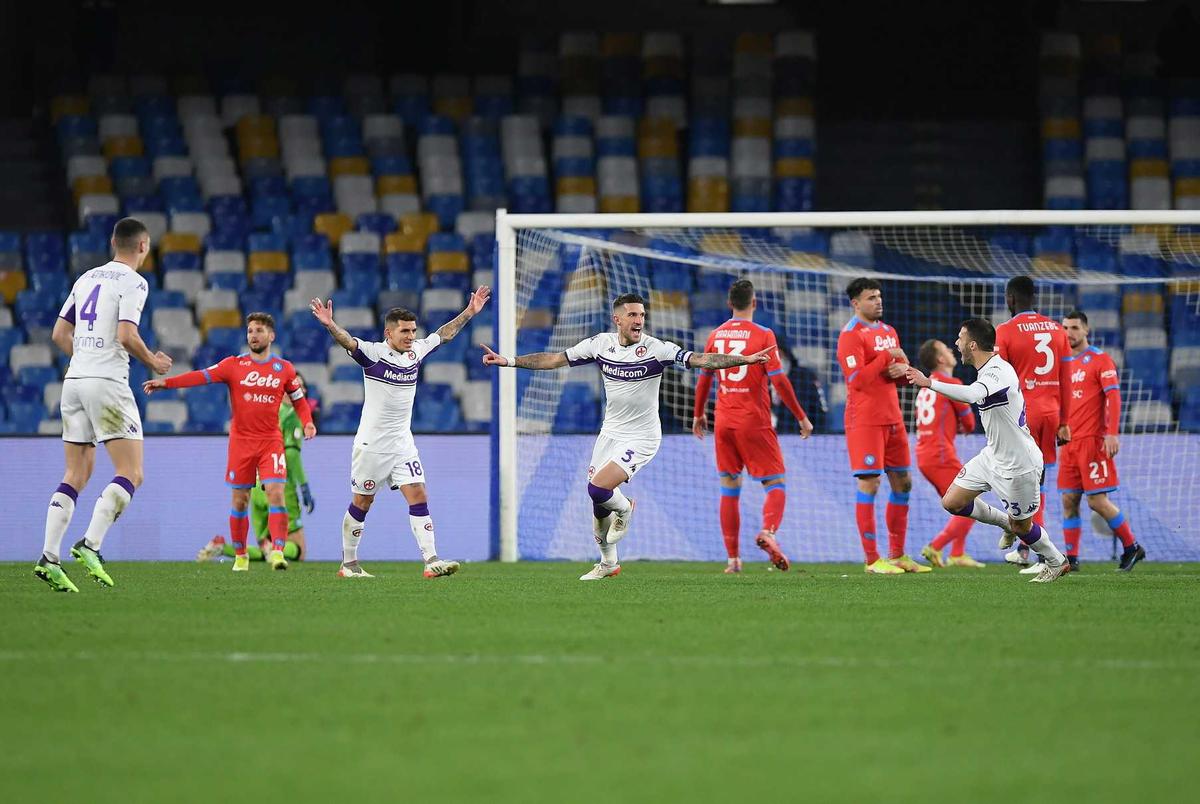 Napoli vs Fiorentina, Il Partenopei Tersingkir di Coppa Italia