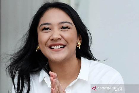 Putri Tanjung Viral di Twitter, Ini Alasannya