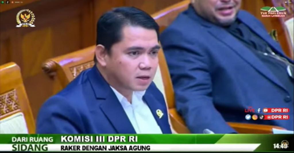 Arteria Dahlan Bikin Orang Sunda Marah, Tagar #SundaTanpaPDIP Trending