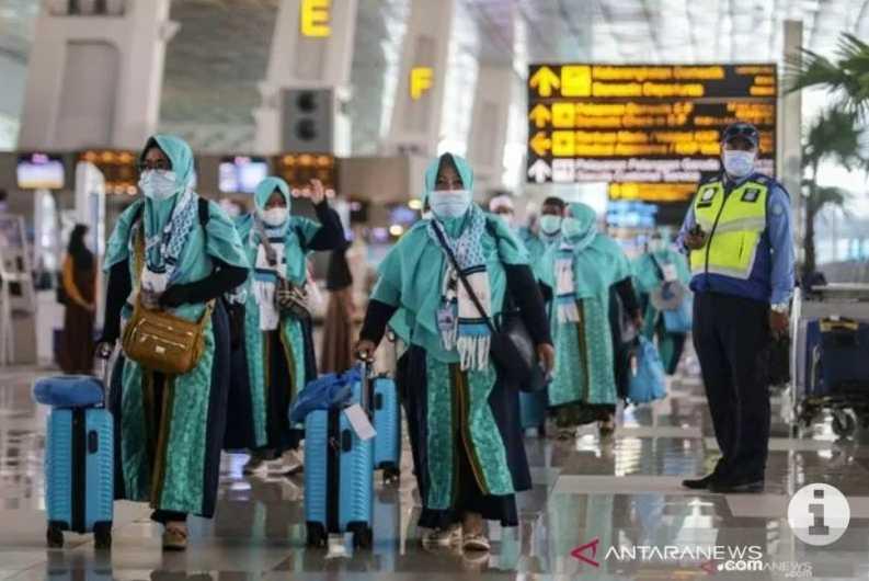 87 Jemaah Umrah Positif Covid-19