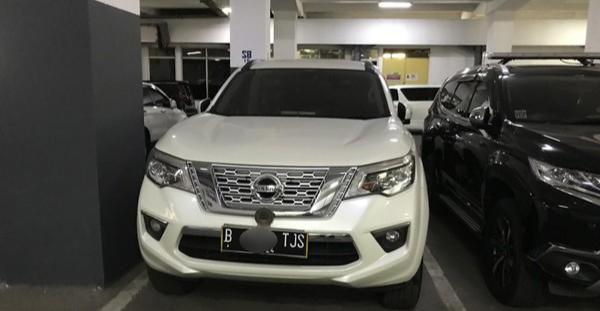Weleh-weleh, Mobil Arteria Dahlan Ternyata Nunggak Pajak Rp10 Juta