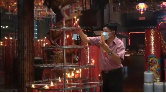Omicron Melonjak, Perayaan Imlek di Wihara Hok Tek Tjeng Sin Terpantau Lengang