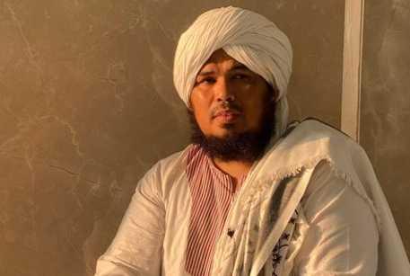 Jawab Husin Alwi, Ustaz Derry: Mohon Maaf Bib Kalau Sudah Buat Emosi