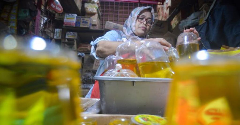 Inilah Alasan Minyak Goreng Selalu Kosong di Alfamart dan Indomaret