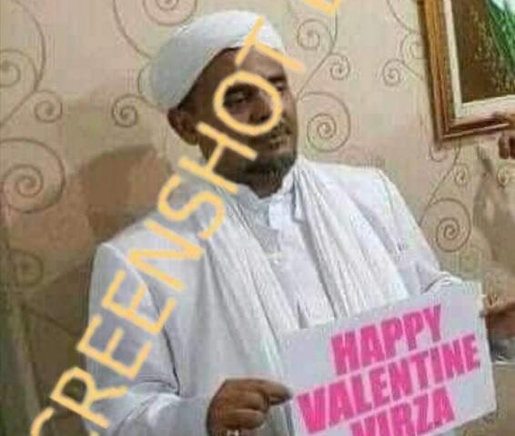 Habib Rizieq Bawa Kertas Ucapan 'Happy Valentine Virza', Cek Faktanya