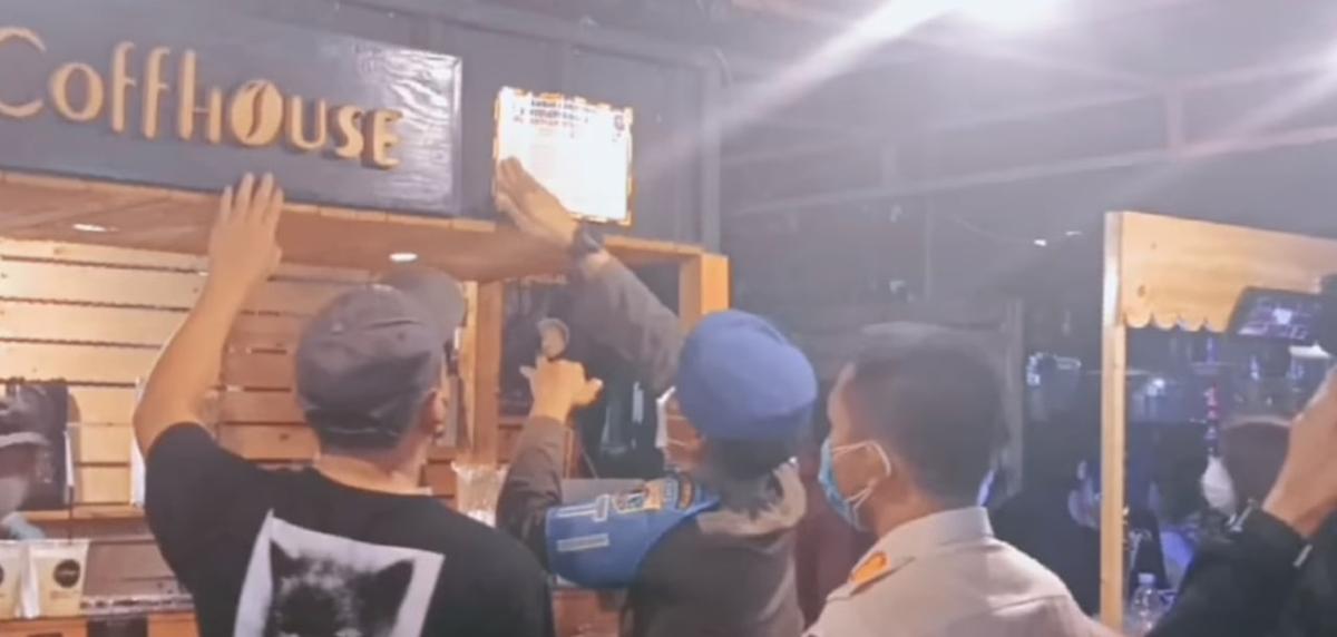 Bandel Banget, Kafe Coffhouse Jakbar Akhirnya Ditutup Karena Langgar PPKM
