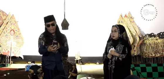 Puisi Gus Miftah: Haruskah Kuda Lumping Diganti Unta Lumping?