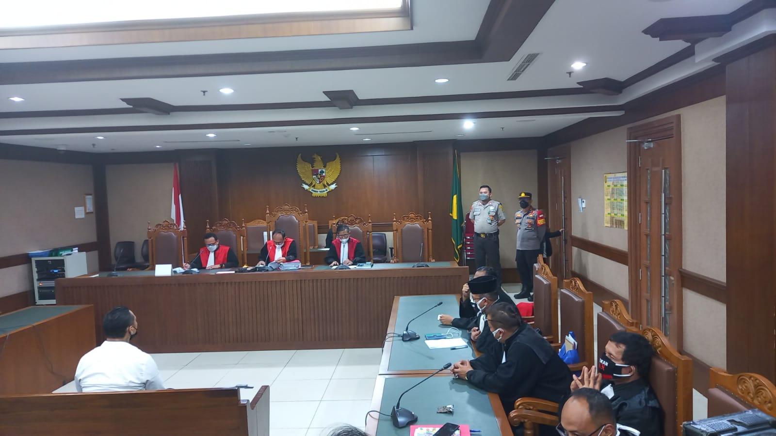 Jerinx Divonis 1 Tahun Penjara Atas Ancaman Terhadap Adam Deni