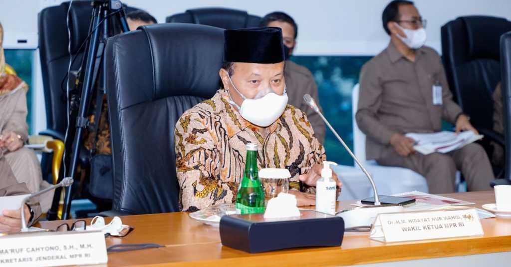 Hidayat Nur Wahid Tetap Usulkan Jamaah Umrah Tidak Di Karantina