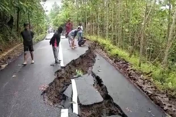 Waduh Sejumlah Tanah di Jaksel Rawan Bergerak, Bisa-bisa Longsor