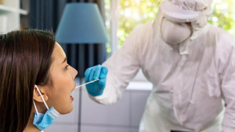 Ssstt.. Golongan Ini Masih Wajib Tes PCR dan Antigen Untuk Syarat Perjalanan