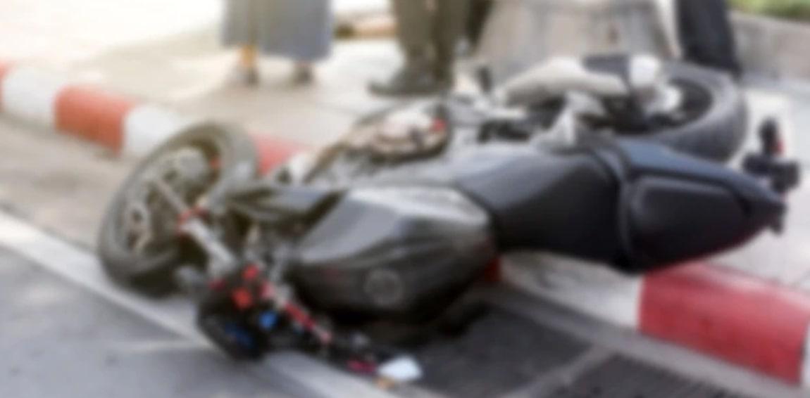 Mobil SUV Tabrak Pemotor di Rawamangun, Korban Alami Luka Ringan