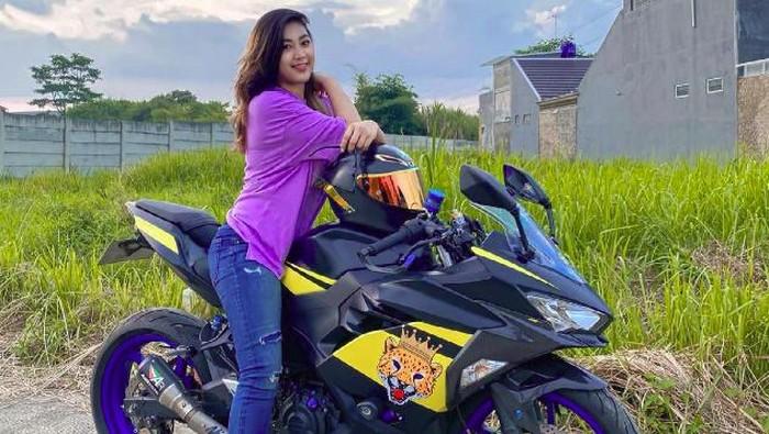 Wah Ternyata Mantan Istri Doni Salmanan Lady Biker