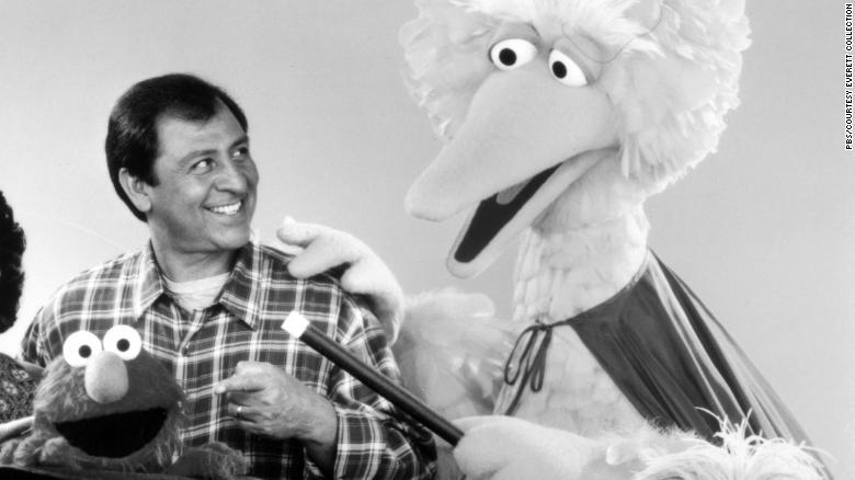 Aktor Serial TV “Sesame Street” Emilio Delgado Tutup Usia