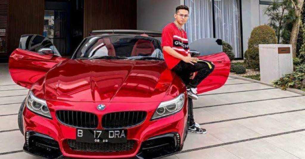 Anggota DPR Heran dengan Fenomena Crazy Rich, Anak Muda yang Mendadak Kaya karena Memuja