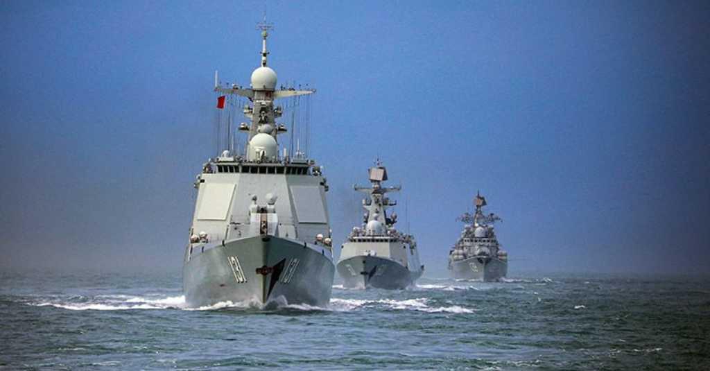 Kapal Perang AS Buntuti Kapal Induk China saat Lintasi Selat Taiwan