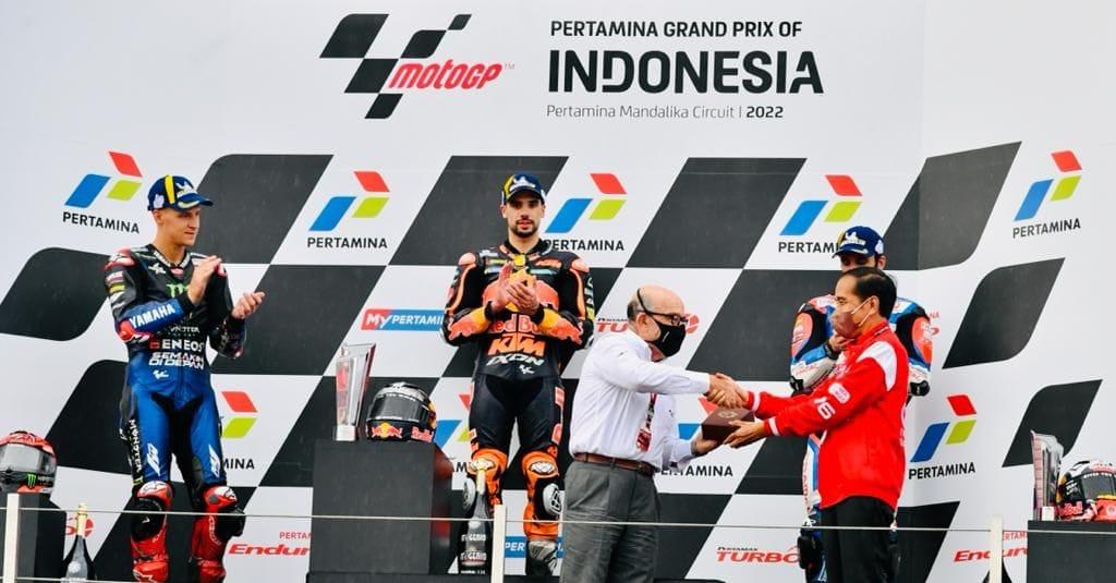 Bamsoet Apresiasi Trofi MotoGP Mandalika Karya Tuksedo Studio Bali