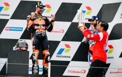Juara MotoGP Mandalika Miguel Oliveira Bangga Persembahkan Kemenangan untuk Risman, Seorang Staf Hotel