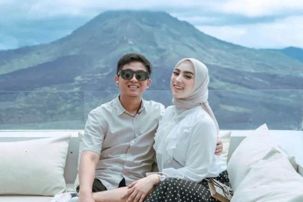 Doni Salmanan Dijenguk Ayang Beb di Bareskrim Polri: Mohon Doanya Yah