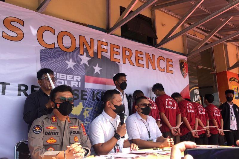 Empat Pria Penyebar Video Asusila di Lampung Dibekuk, Motifnya Sakit Hati Diputus Pacar