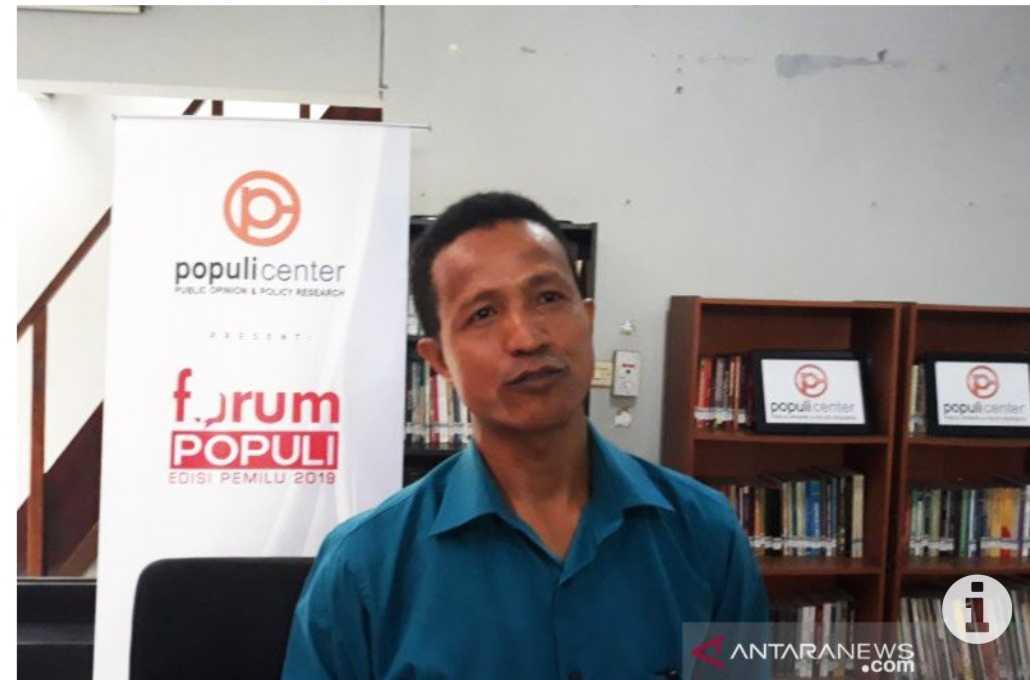 Formappi Curigai Ada Misskom Terkait Pengadaan Kursi Baru DPR