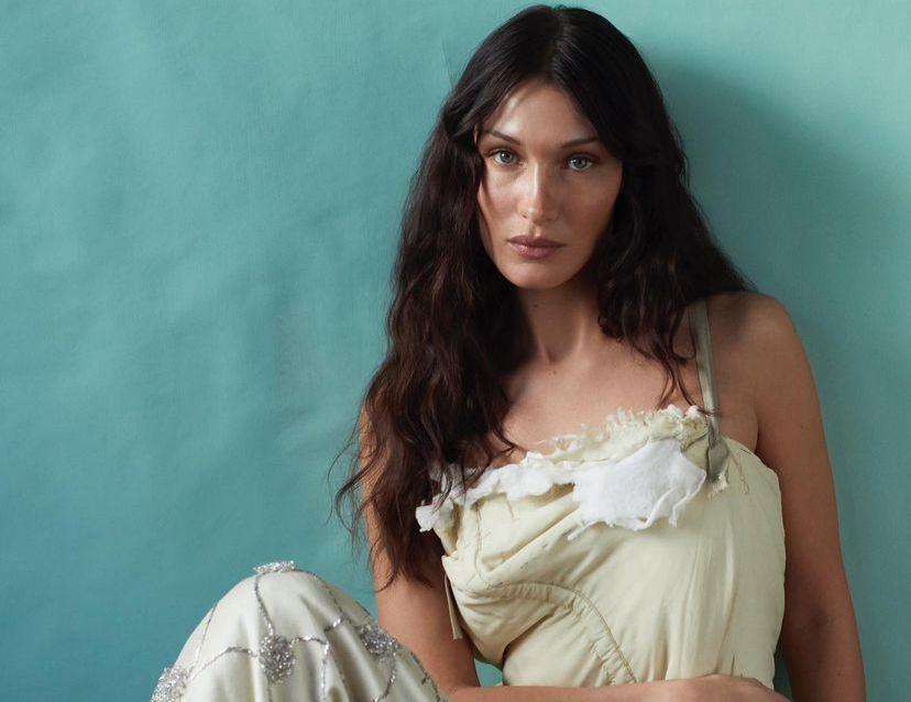 Supermodel Bella Hadid Menyesal Operasi Plastik