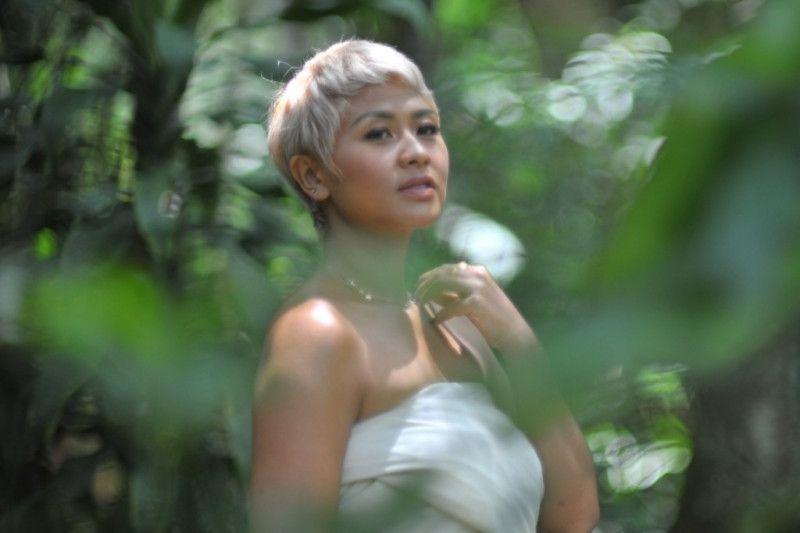 Dira Sugandi Aransemen ulang lagu "Satu Cinta"