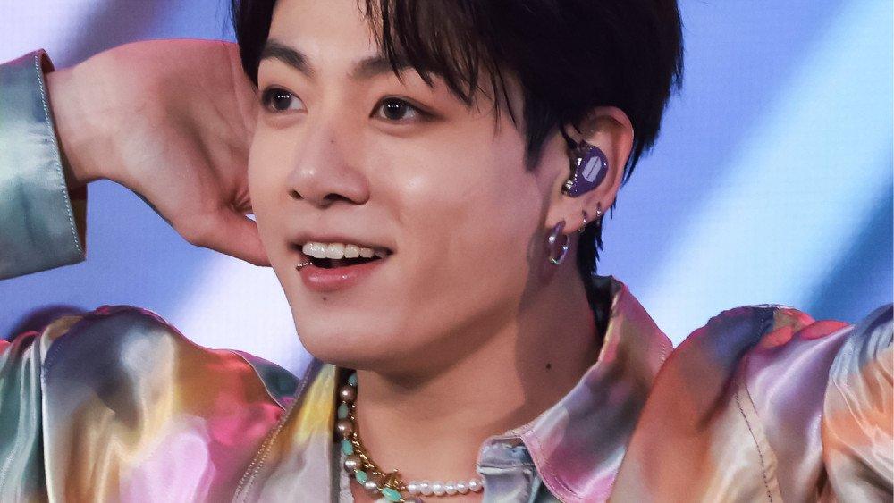 "Stay Alive" Jungkook BTS Jadi Lagu Solois Korea dengan Pendengar Terbanyak di Spotify 2022