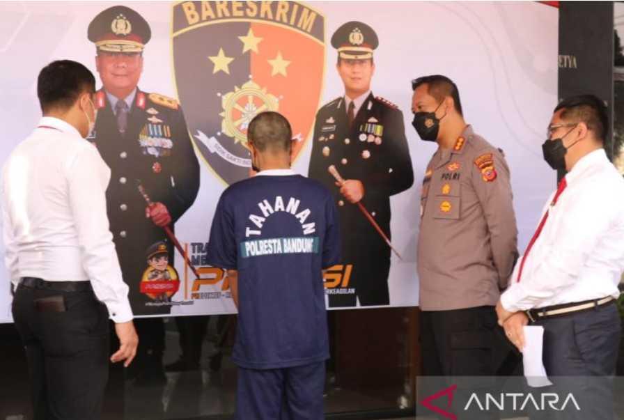 Begal Sadis yang Tusuk Leher Sopir Taksi Online Ditangkap