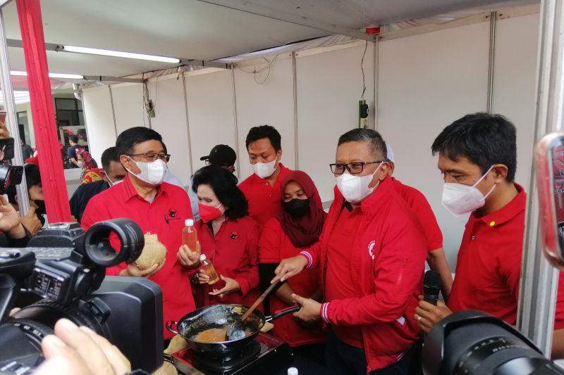 Sekjen PDIP: untuk Kurangi Gorengan di Politik, Baiknya Kita Goreng Santan biar jadi Minyak