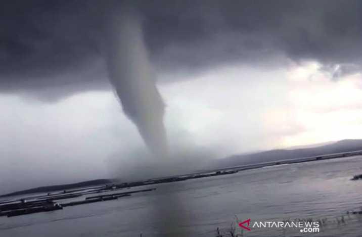 Bantuan untuk Korban Puting Beliung di Kepulauan Seribu, 61 Rumah Rusak, 2 Kapal Tenggelam