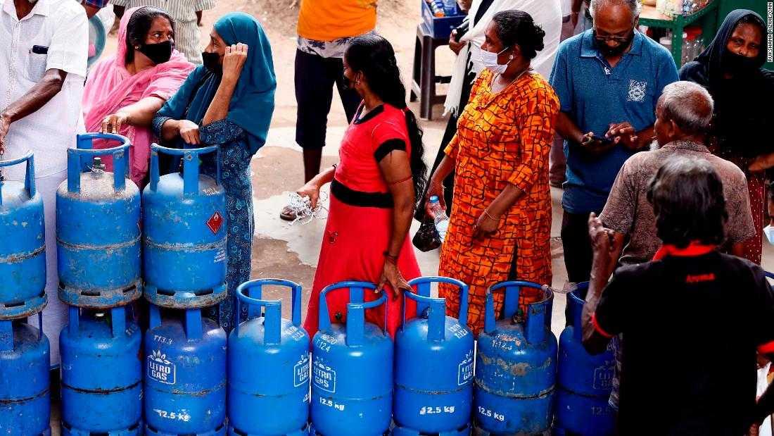 Krisis Sri Lanka, WNI Harus Antre sampai 9 Jam Demi BBM dan Gas
