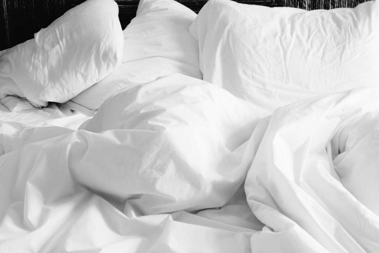 Puasa Kurang Tidur? Ini Dia Cara Kurangi Risiko Kurang Tidur Selama Ramadan