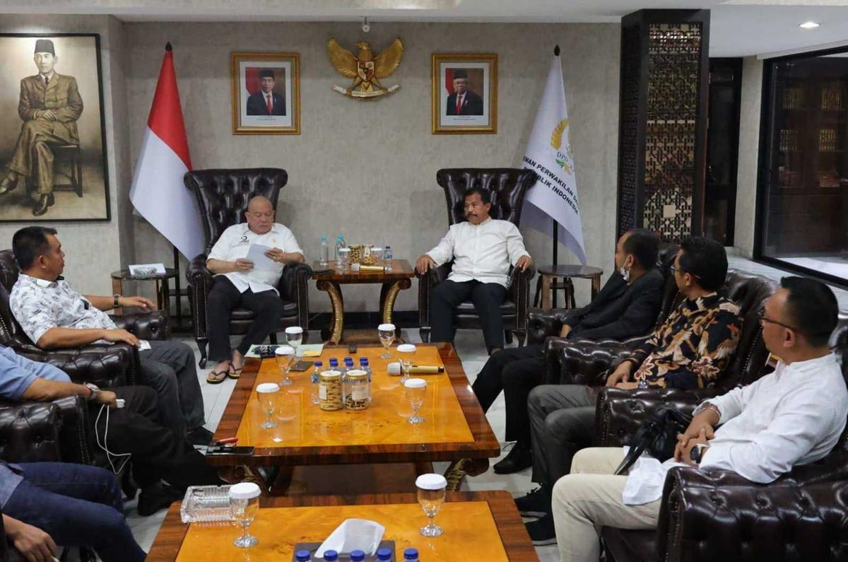 APDESI Tegas Tolak Jokowi 3 Periode, Kelompok APDESI yang Deklarasi Kemarin Disebut Tidak Berbadan Hukum