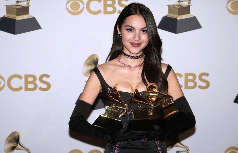 Lagunya Viral di TikTok, Olivia Rodrigo Menang Kategori Pendatang Baru Terbaik di Grammy