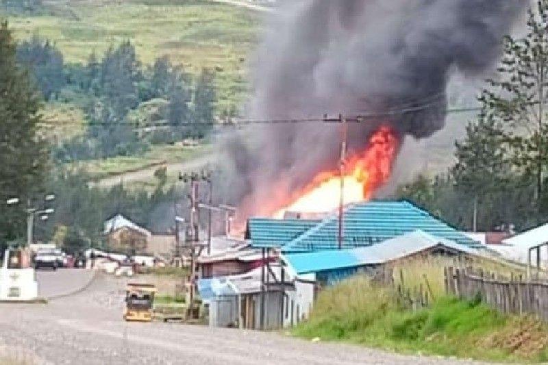 KKB Kembali Beraksi, Kapolda Papua: Mereka Bakar Rumah Warga Ilaga