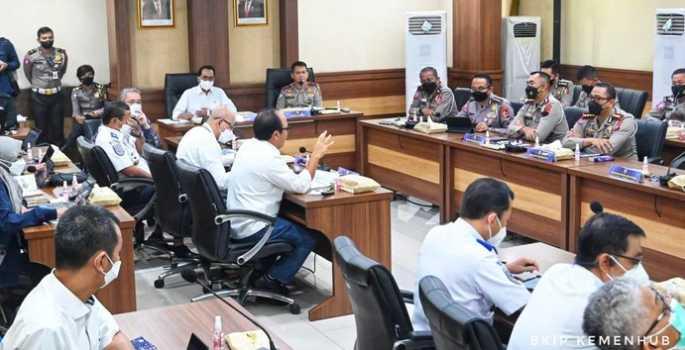 Diprediksi 85 Juta Bakal Mudik, Menhub Rakor dengan Polri Atur Lalin