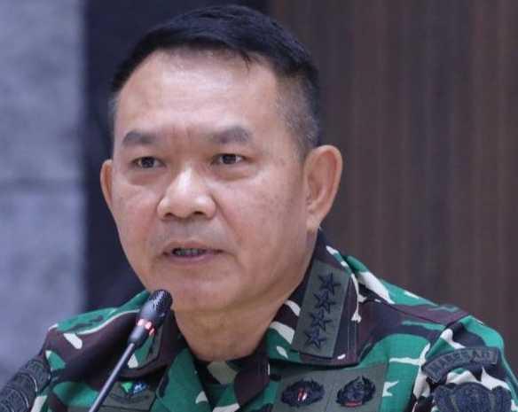 Mobil Rombongan Jenderal Dudung Kecelakaan di Papua, 1 Anak Buah Tewas, Diduga Sopir Mengantuk