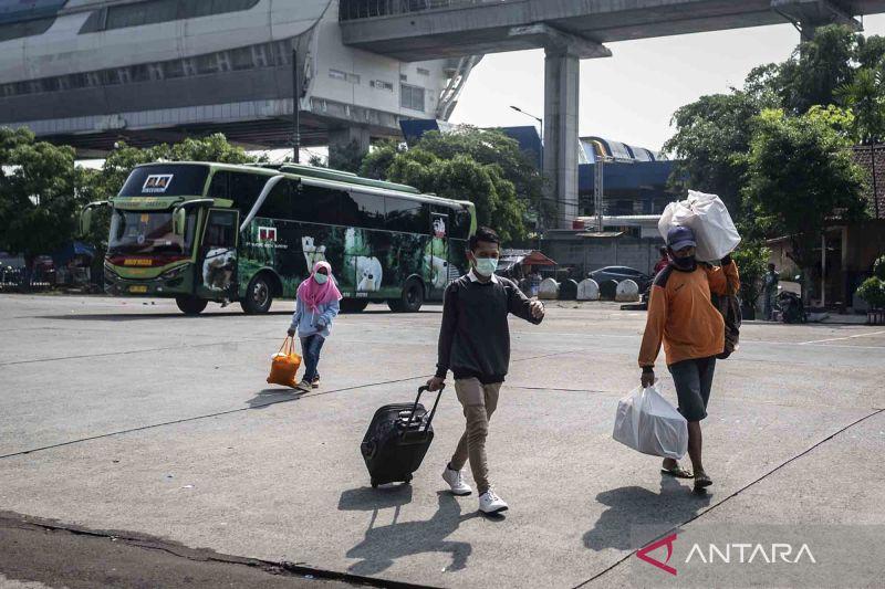 Hari Ini Belum Ada Lonjakan Pemudik di Terminal Kampung Rambutan