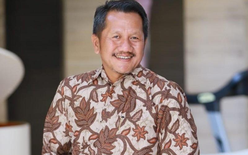 Inspiratif! Crazy Rich Grobogan yang Bangun Jalan demi Mudik, Dulunya Penjual Koran