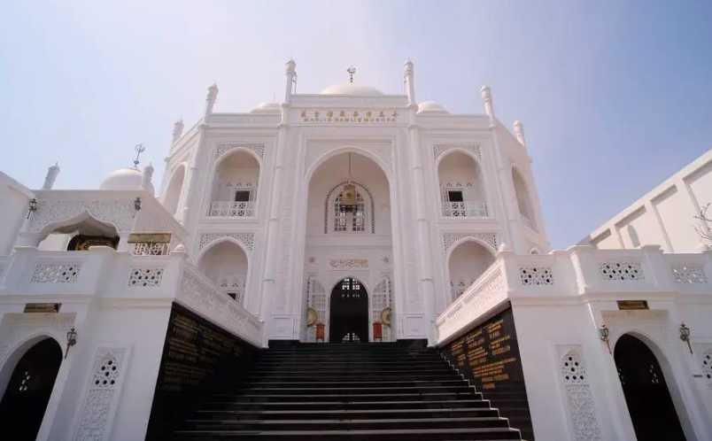 Masjid 'Taj Mahal Indonesia' Lahir dari Seorang Mualaf untuk Jaga Toleransi Umat Beragama