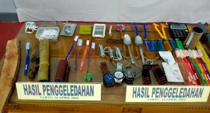 Napi Digeledah di Rutan Jepara, Petugas Temukan Berbagai Barang Danger