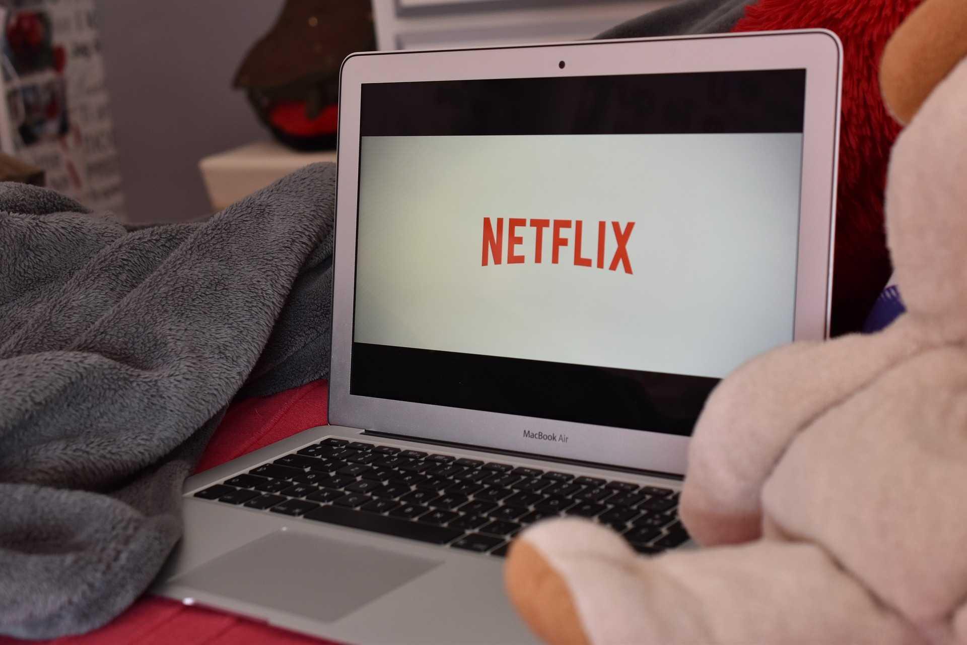 Asik! Netflix bakal Sediakan Fitur 'Live Streaming' kayak di YouTube