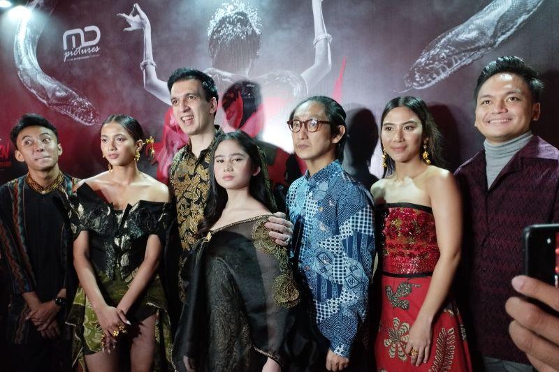 Para Aktor Bagi Pengalaman saat Syuting Film ‘KKN Desa Penari’, Ada yang Pingsan hingga Dililit Ular