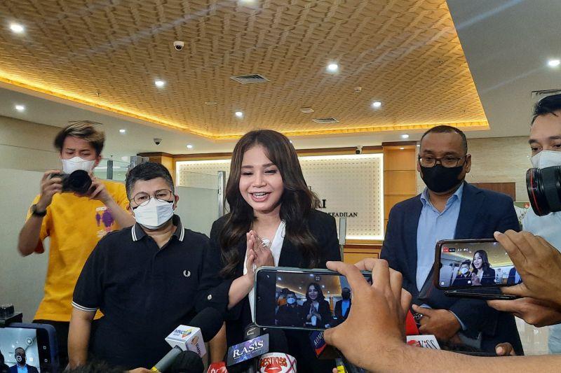 Terlibat dalam Kasus DNA Pro, Rossa Serahkan Uang Rp172 Juta ke Bareskrim