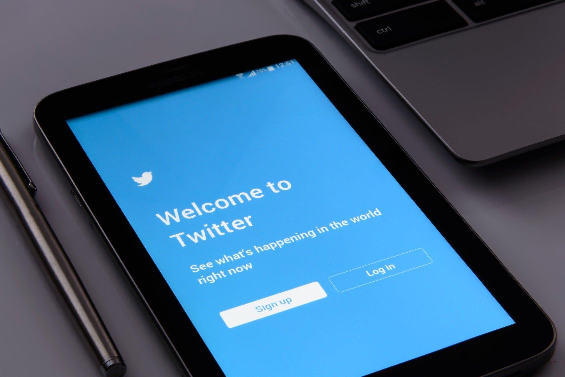 Twitter Ditekan Pemegang Saham karena Tawaran Ambil Alih Elon Musk