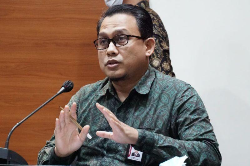 KPK Masih Hitung Jumlah Uang Pecahan Rupiah dalam OTT Bupati Bogor Ade Yasin